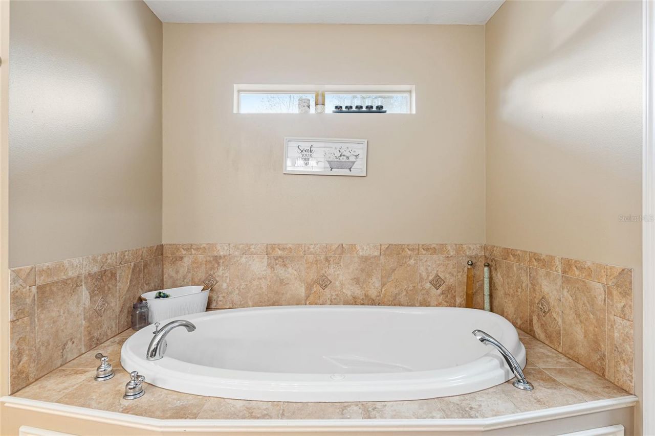 630 SW Marigold Place, Fort White, FL 32038 Photo