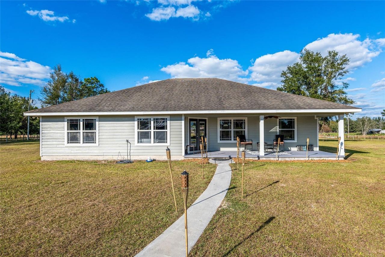 630 SW Marigold Place, Fort White, FL 32038 Photo