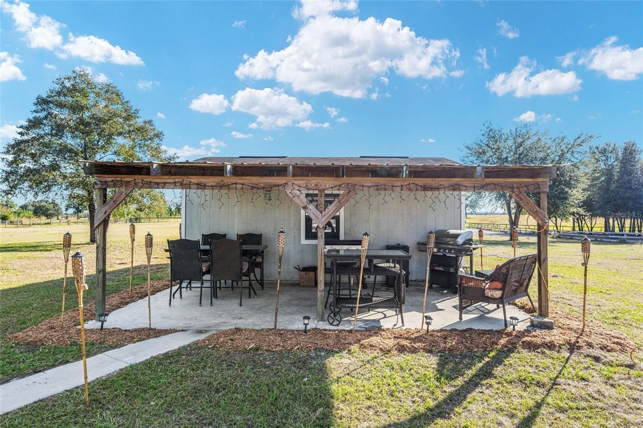 630 SW Marigold Place, Fort White, FL 32038 Photo