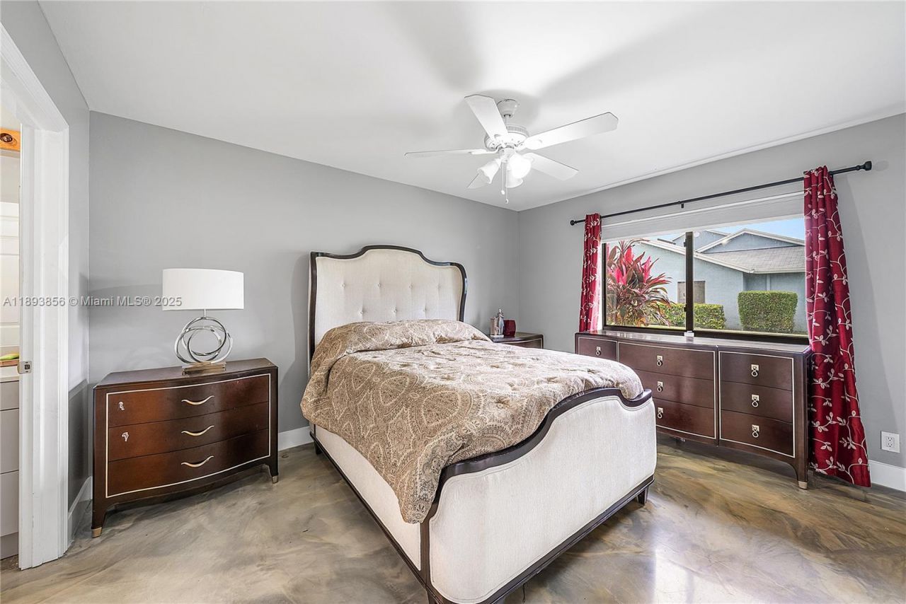 3875 Island Club W, Lantana, FL 33462 Photo