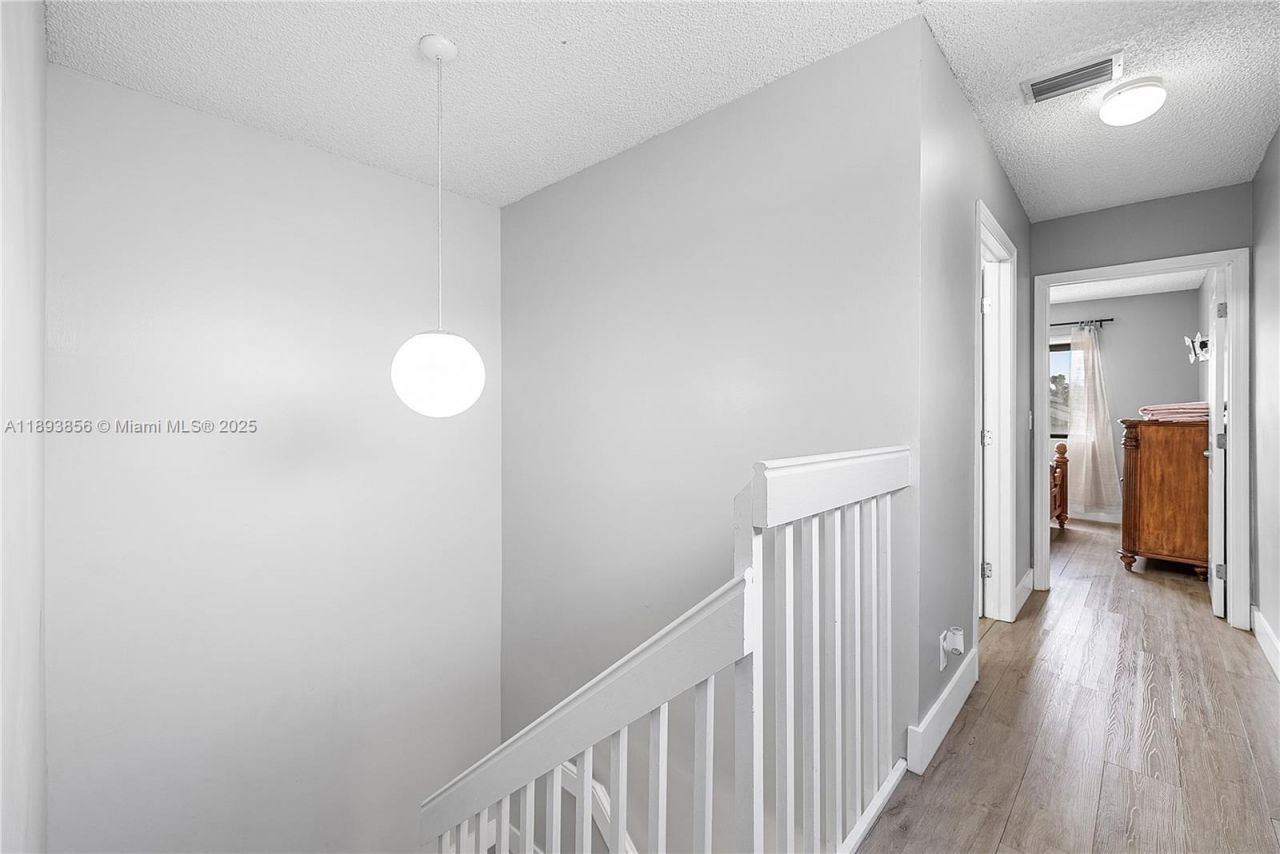 3875 Island Club W, Lantana, FL 33462 Photo