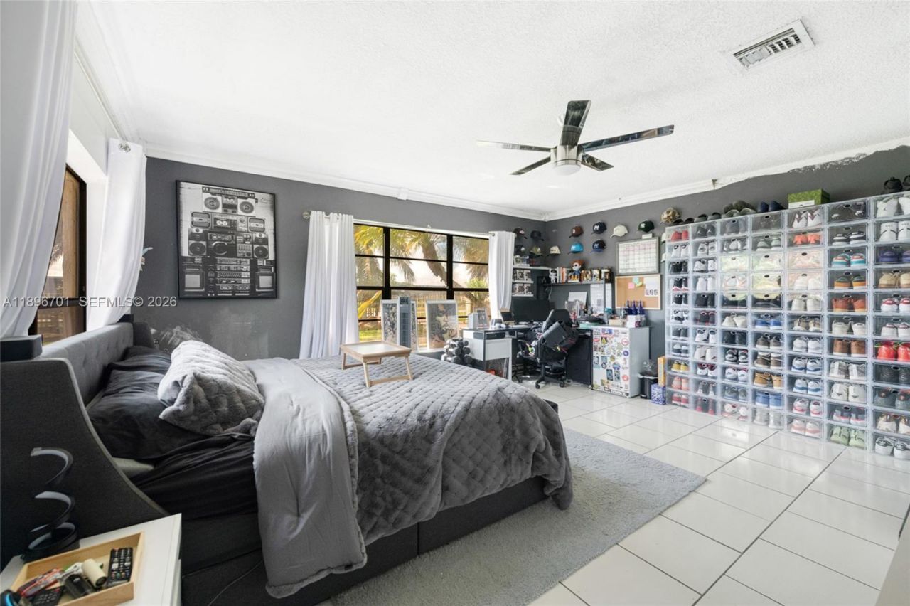 19491 SW 216th St, Miami, FL 33170 Photo