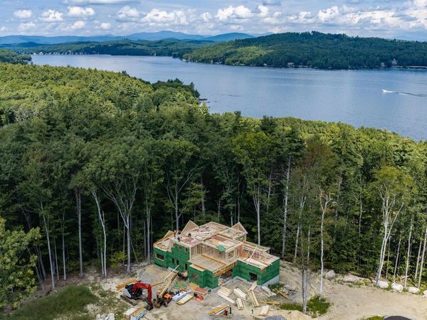 45 Stern Castle Place, Unit 32, Laconia, NH 03246