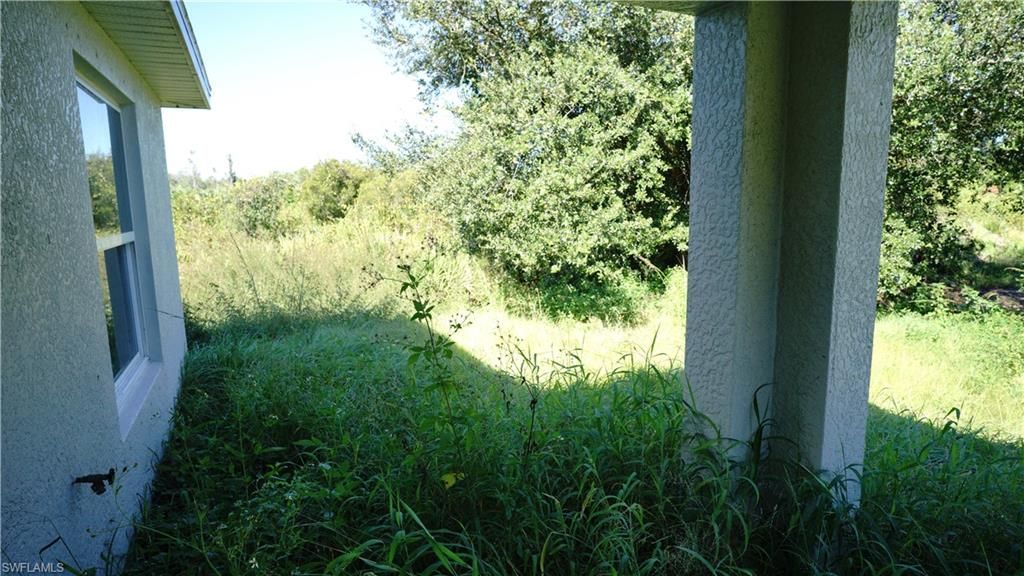 666 Vanola Ct, Lehigh Acres, FL 33972 Photo