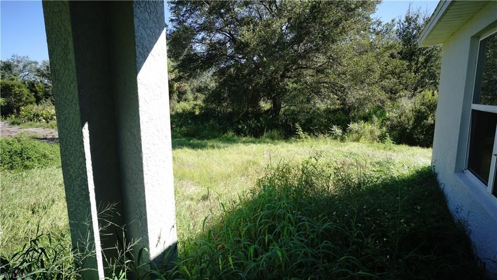 666 Vanola Ct, Lehigh Acres, FL 33972 Photo