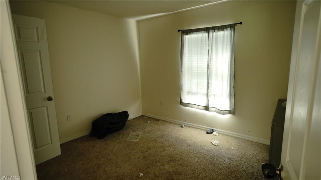 666 Vanola Ct, Lehigh Acres, FL 33972 Photo