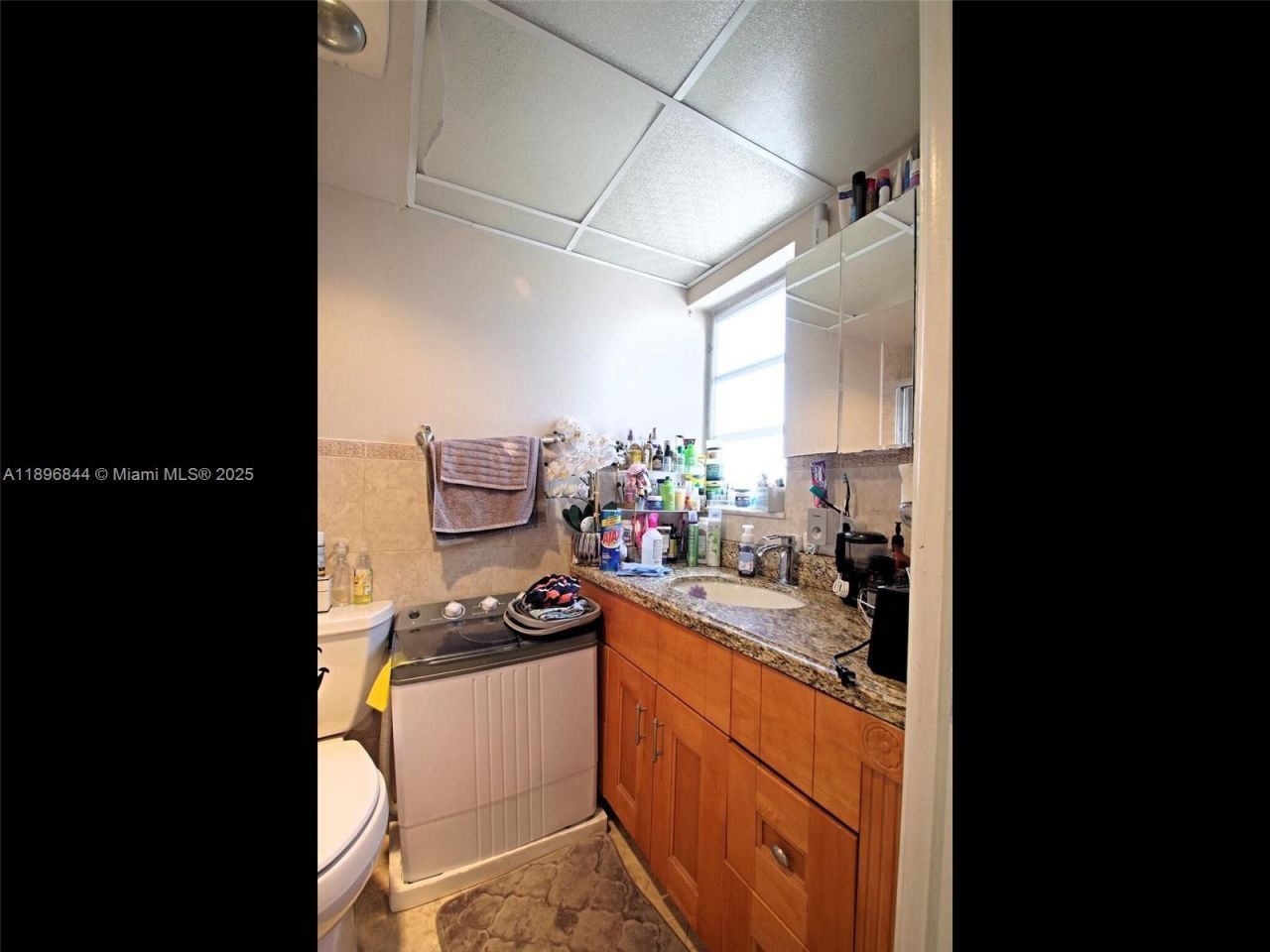 420 NE 12th Ave, Unit 401, Hallandale Beach, FL 33009 Photo