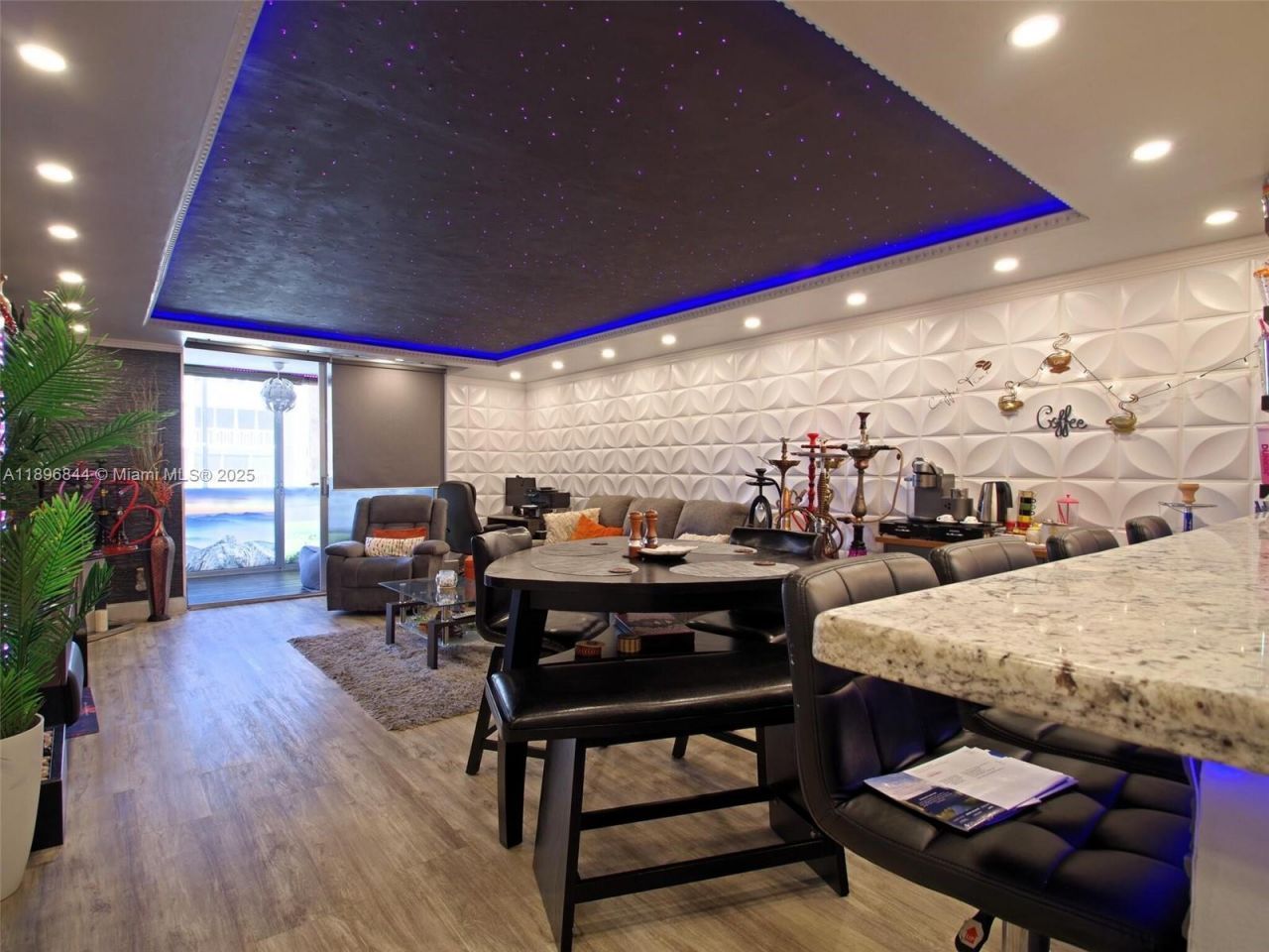 420 NE 12th Ave, Unit 401, Hallandale Beach, FL 33009 Photo