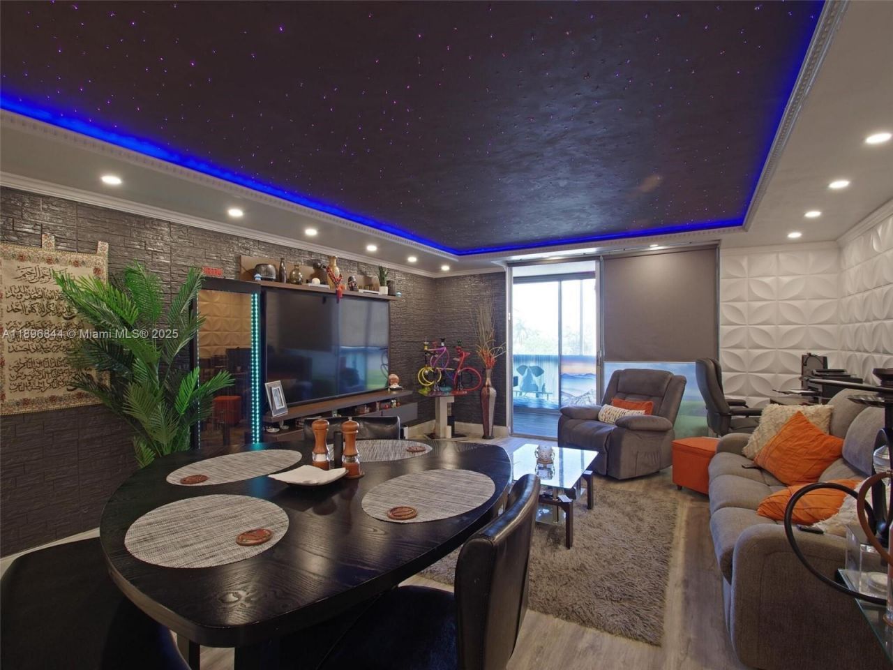 420 NE 12th Ave, Unit 401, Hallandale Beach, FL 33009 Photo