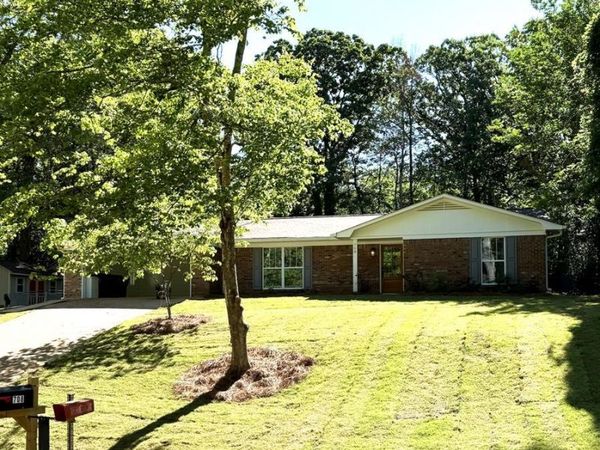 708 Happy Lane, Oxford, MS 38655