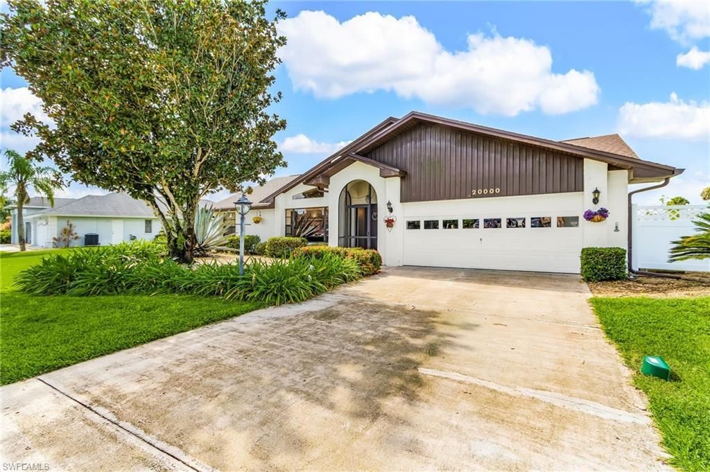 20000 Petrucka Cir, Lehigh Acres, FL 33936 Photo