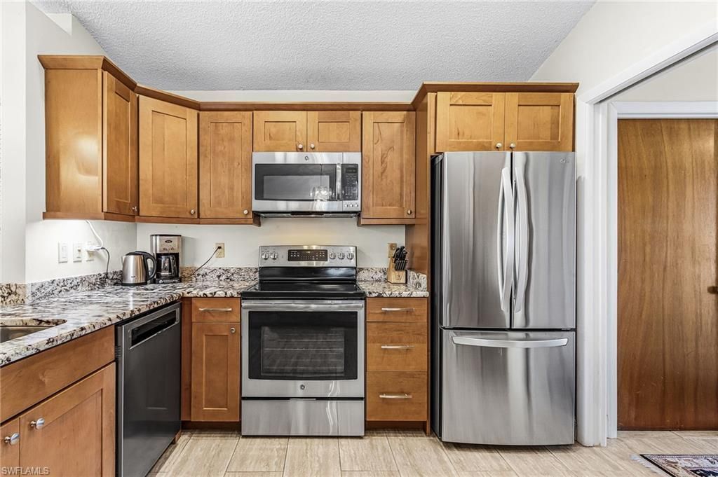 20000 Petrucka Cir, Lehigh Acres, FL 33936 Photo