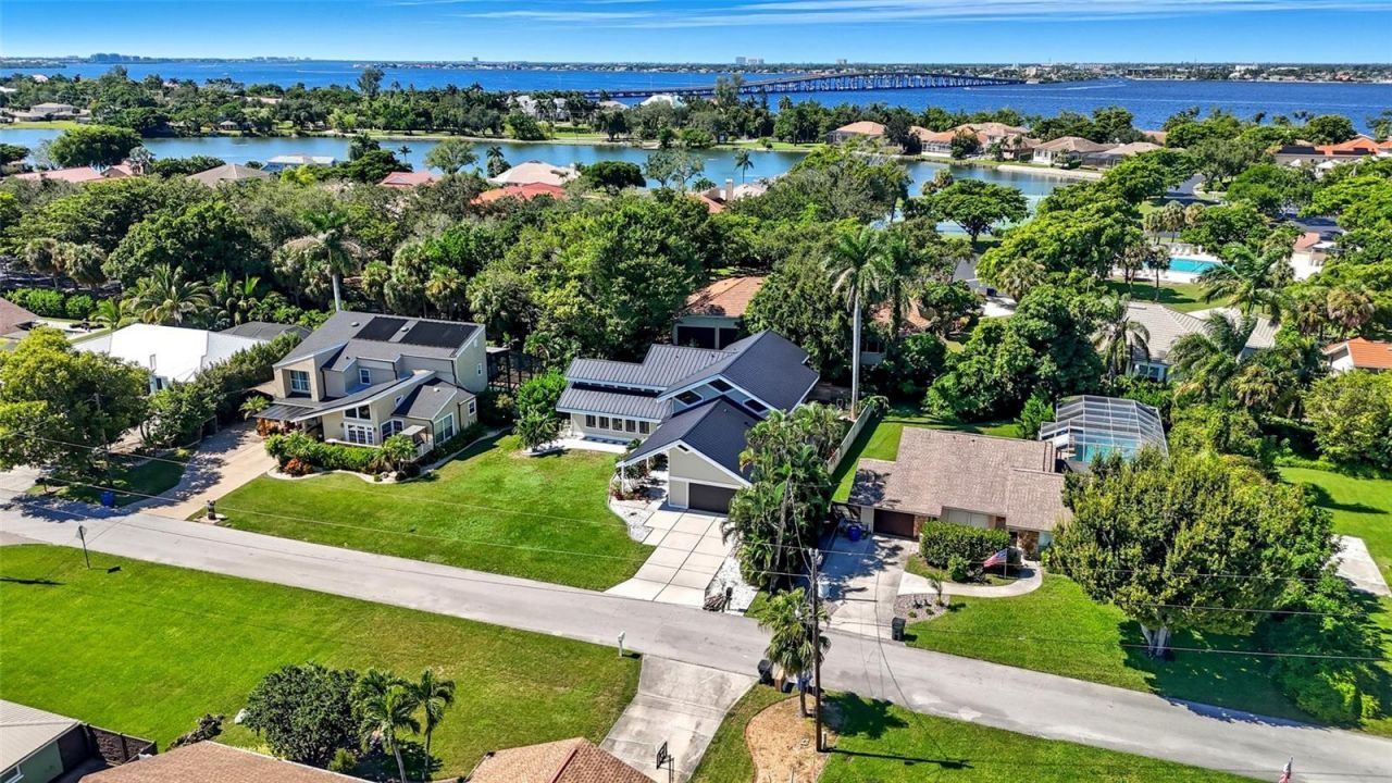 330 Prather Drive, Fort Myers, FL 33919 Photo