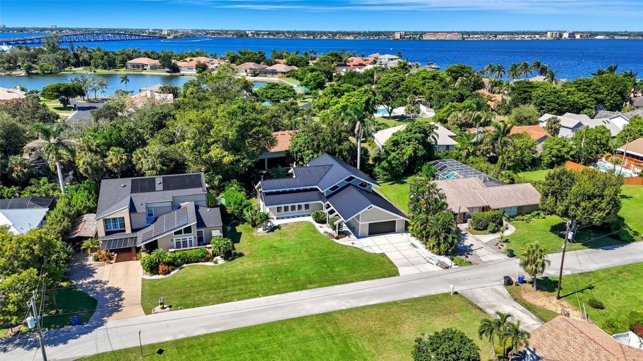330 Prather Drive, Fort Myers, FL 33919 Photo