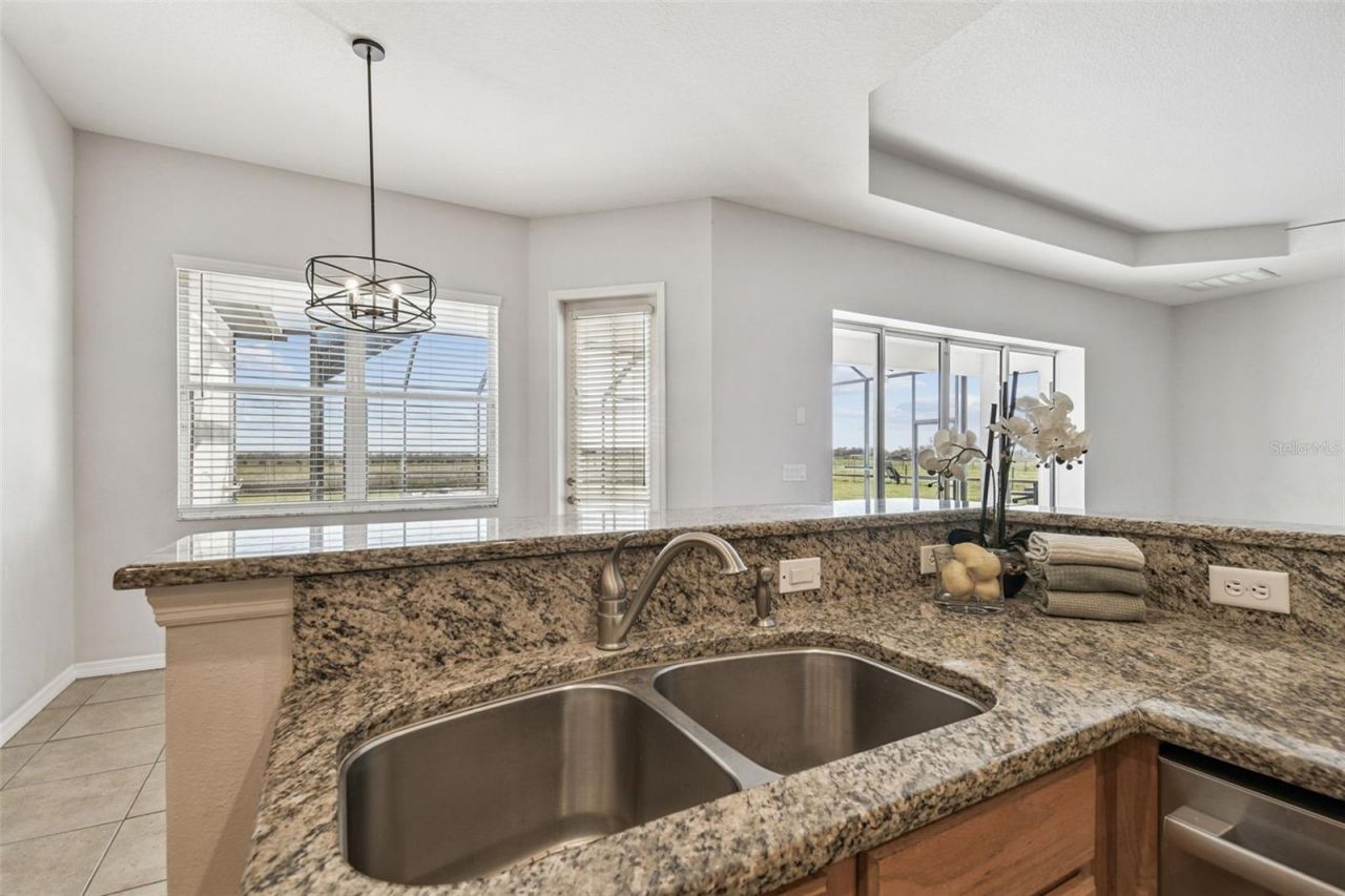 15639 Seth Country Lane, Wimauma, FL 33598 Photo