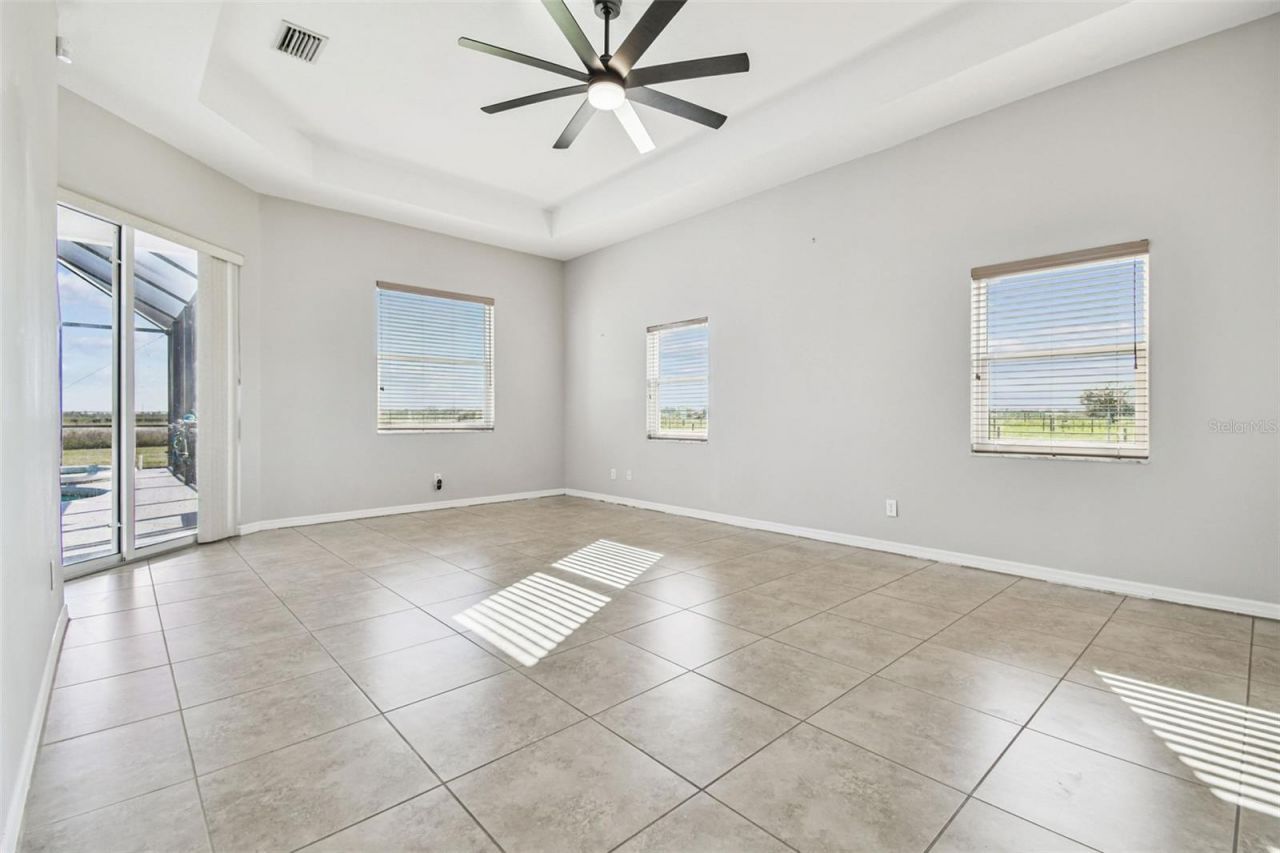 15639 Seth Country Lane, Wimauma, FL 33598 Photo