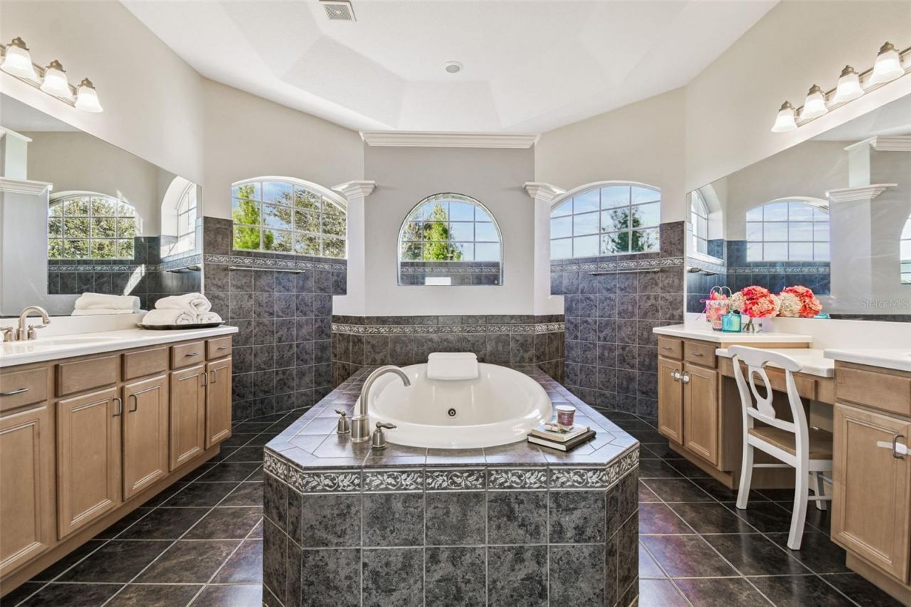 15639 Seth Country Lane, Wimauma, FL 33598 Photo