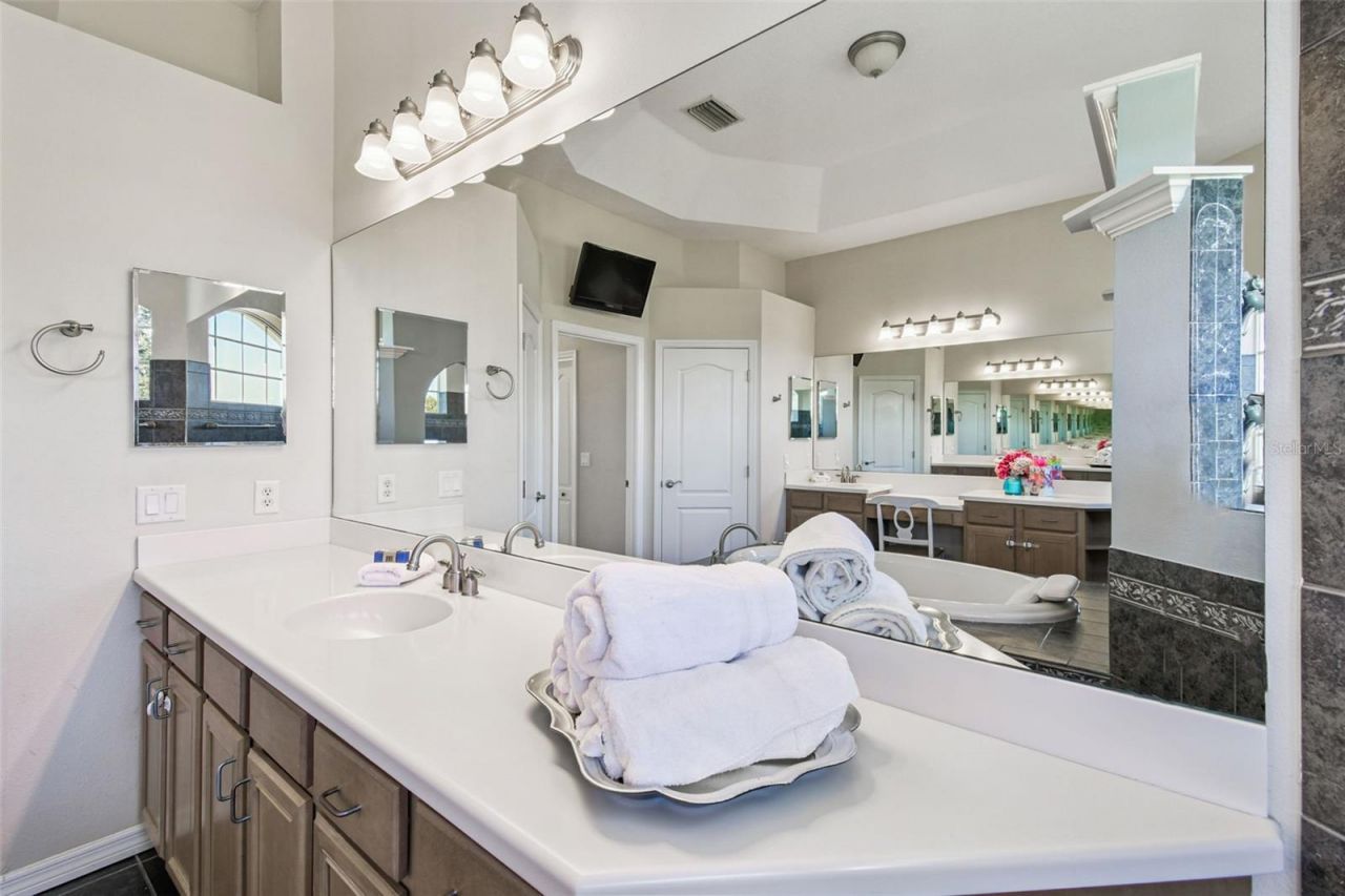 15639 Seth Country Lane, Wimauma, FL 33598 Photo