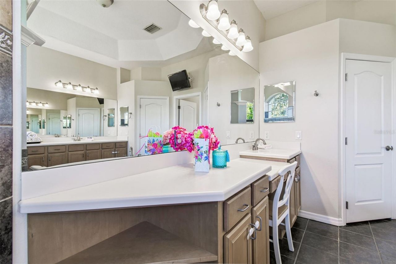 15639 Seth Country Lane, Wimauma, FL 33598 Photo