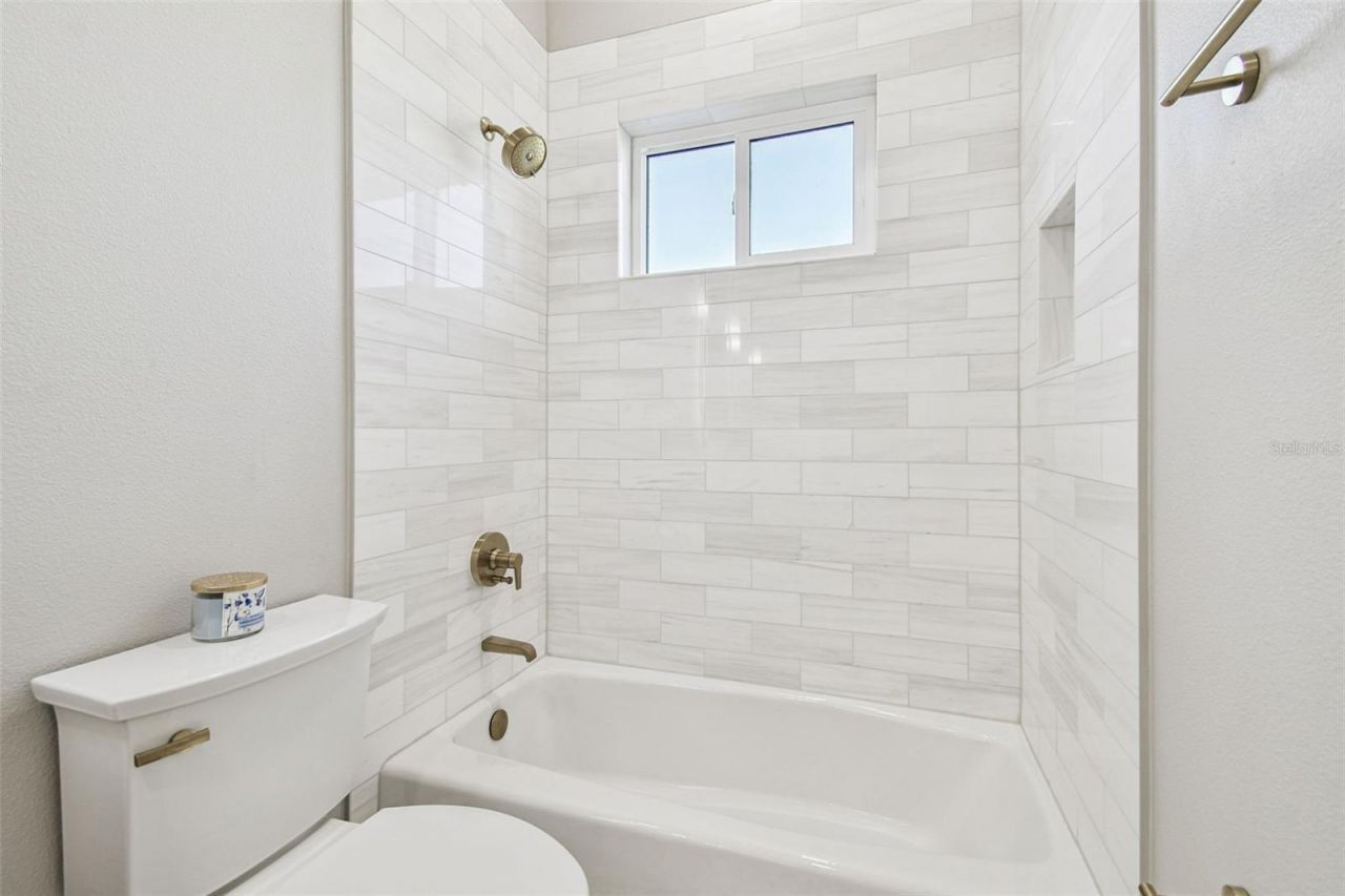 15639 Seth Country Lane, Wimauma, FL 33598 Photo