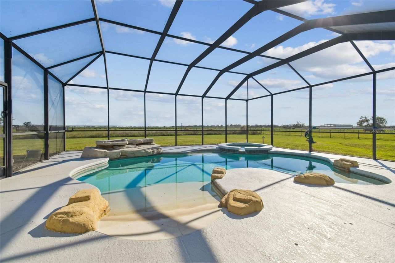 15639 Seth Country Lane, Wimauma, FL 33598 Photo