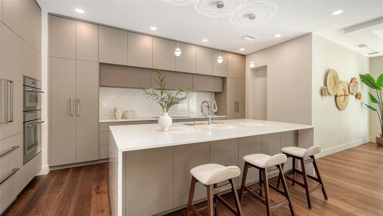 1966 Wisteria Street, Sarasota, FL 34239 Photo