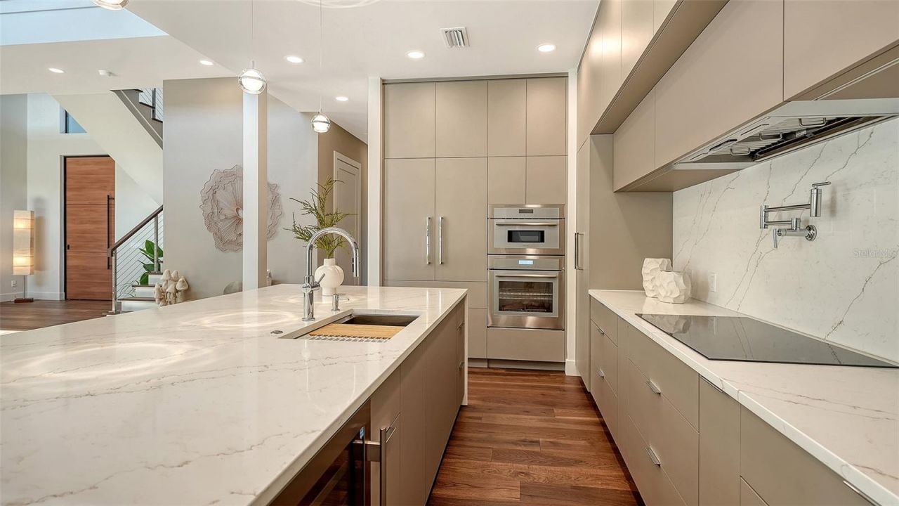 1966 Wisteria Street, Sarasota, FL 34239 Photo