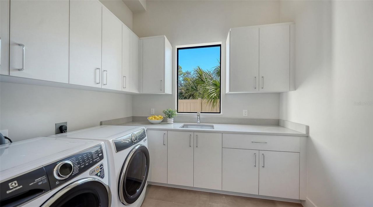 1966 Wisteria Street, Sarasota, FL 34239 Photo