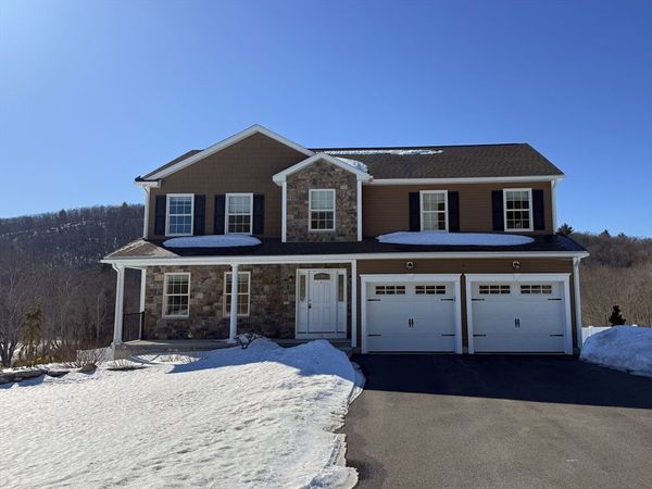 12 Upper Palmer Road, Monson, MA 01057