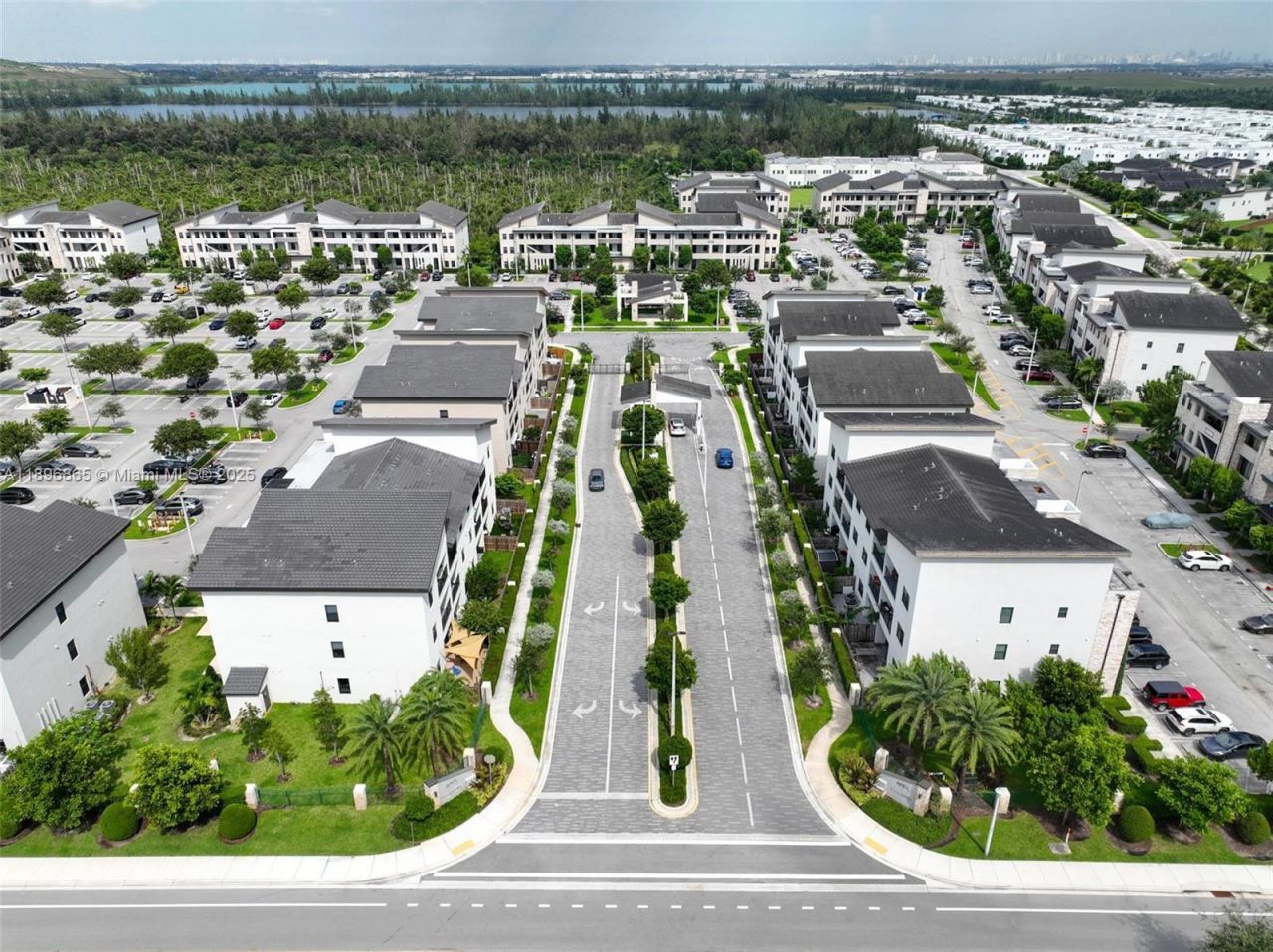 7865 NW 104th Ave, Unit 33, Doral, FL 33178 Photo