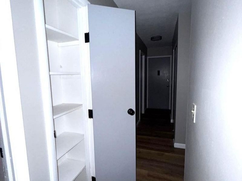 4901 Chalet Drive, Unit 303, Saint Bernard, OH 45217 Photo 10