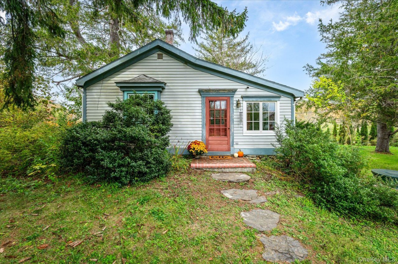 1 Hoyt Road, Wingdale, NY 12594 Main Photo