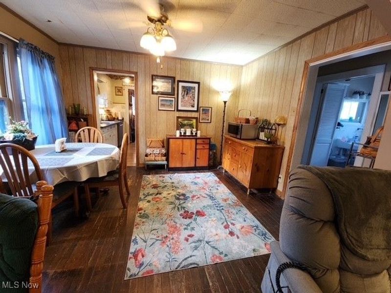 451 Allenford Street, Barberton, OH 44314 Photo 5