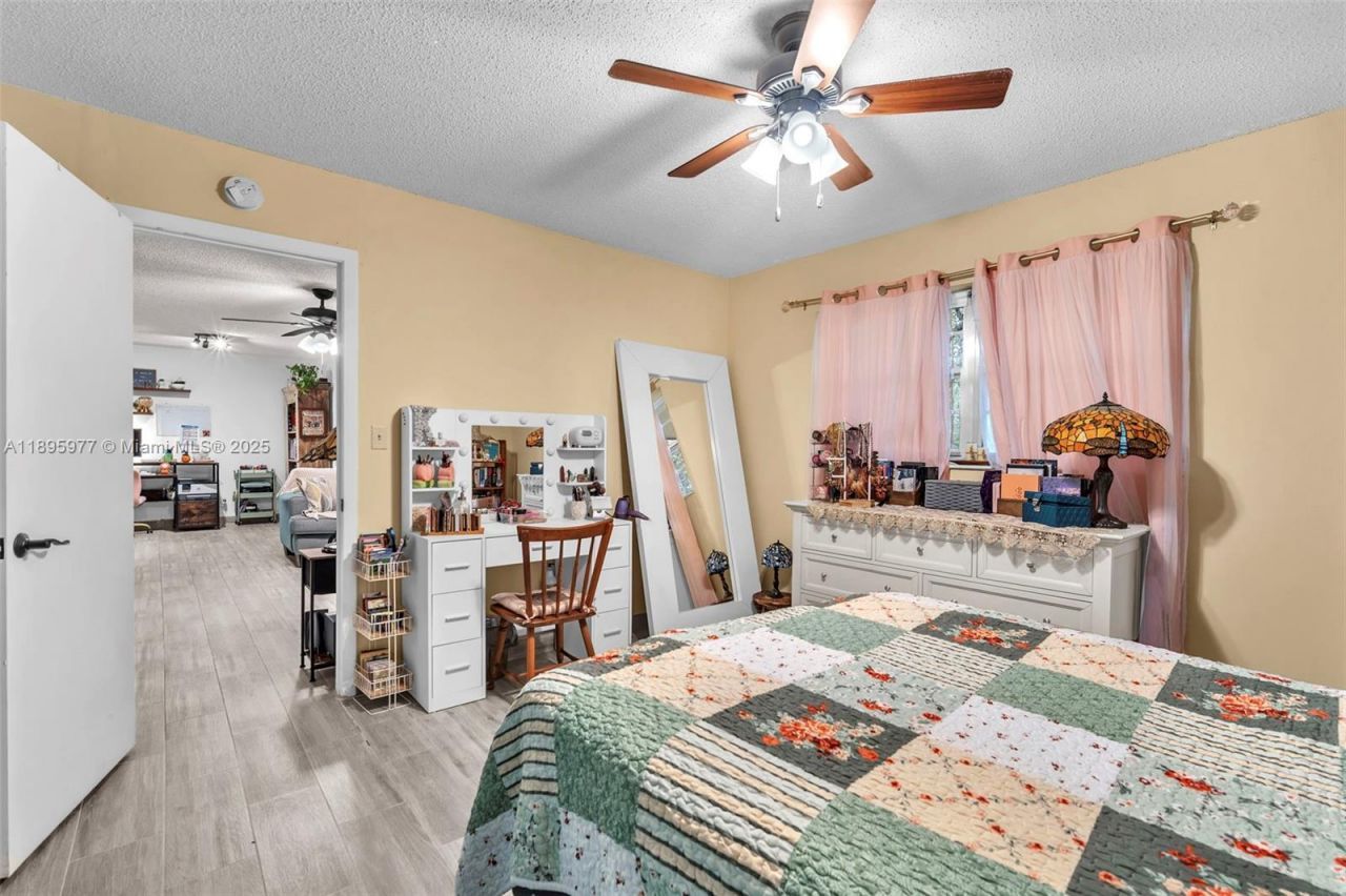 2324 Van Buren St, Unit 204, Hollywood, FL 33020 Photo