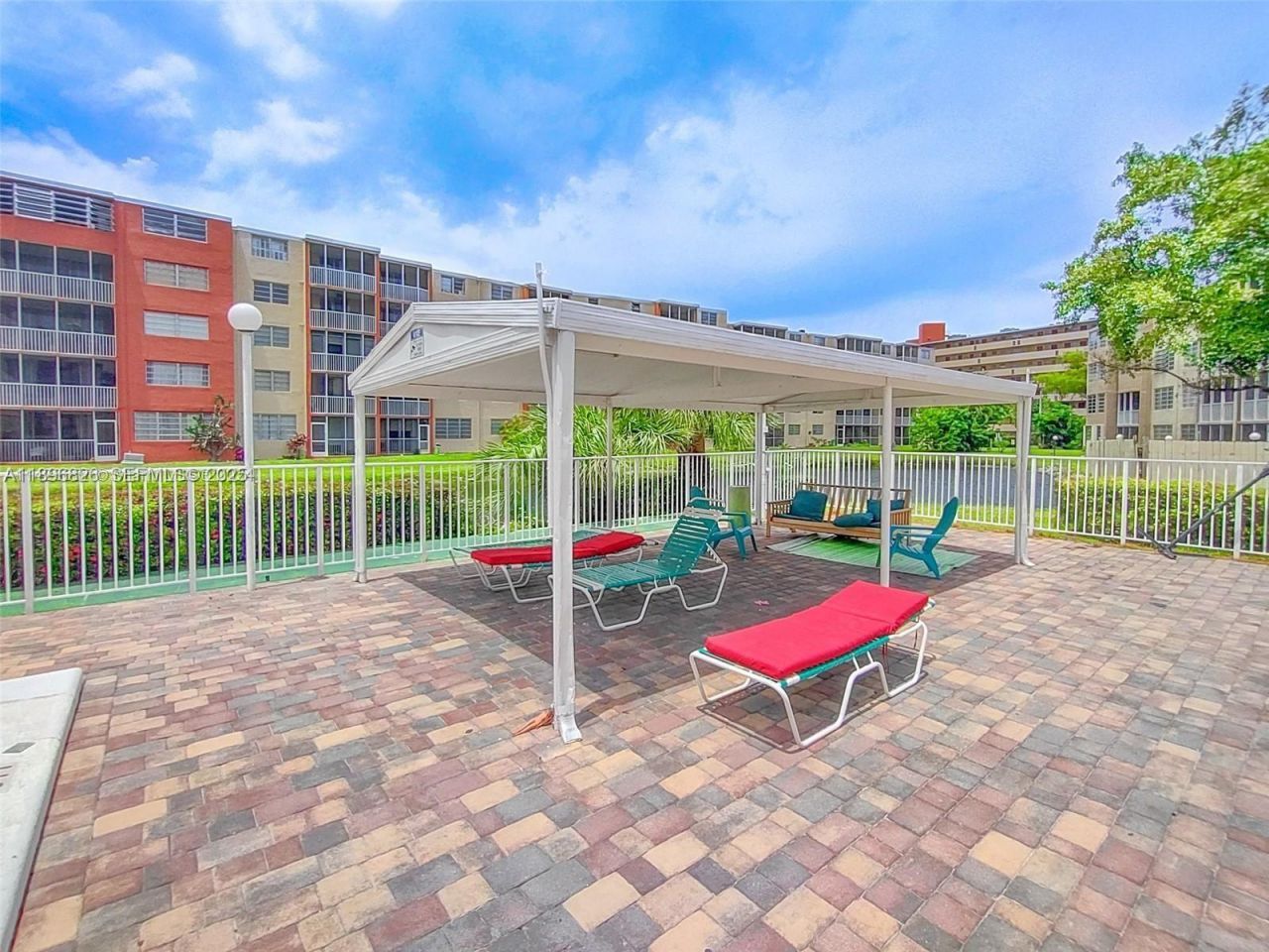 1710 NE 191st St, Unit 307-3, Miami, FL 33179 Photo