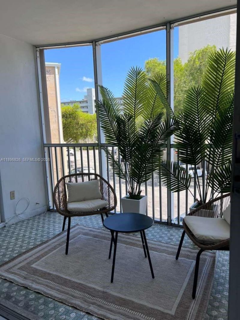1710 NE 191st St, Unit 307-3, Miami, FL 33179 Photo