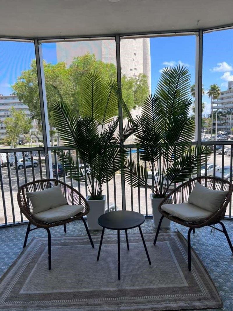1710 NE 191st St, Unit 307-3, Miami, FL 33179 Photo