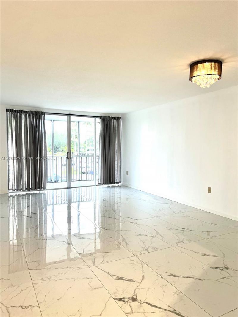 1710 NE 191st St, Unit 307-3, Miami, FL 33179 Photo
