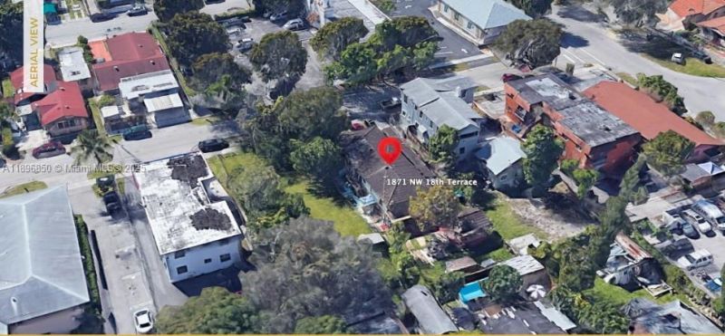 1871 NW 18th Ter, Miami, FL 33125 Photo