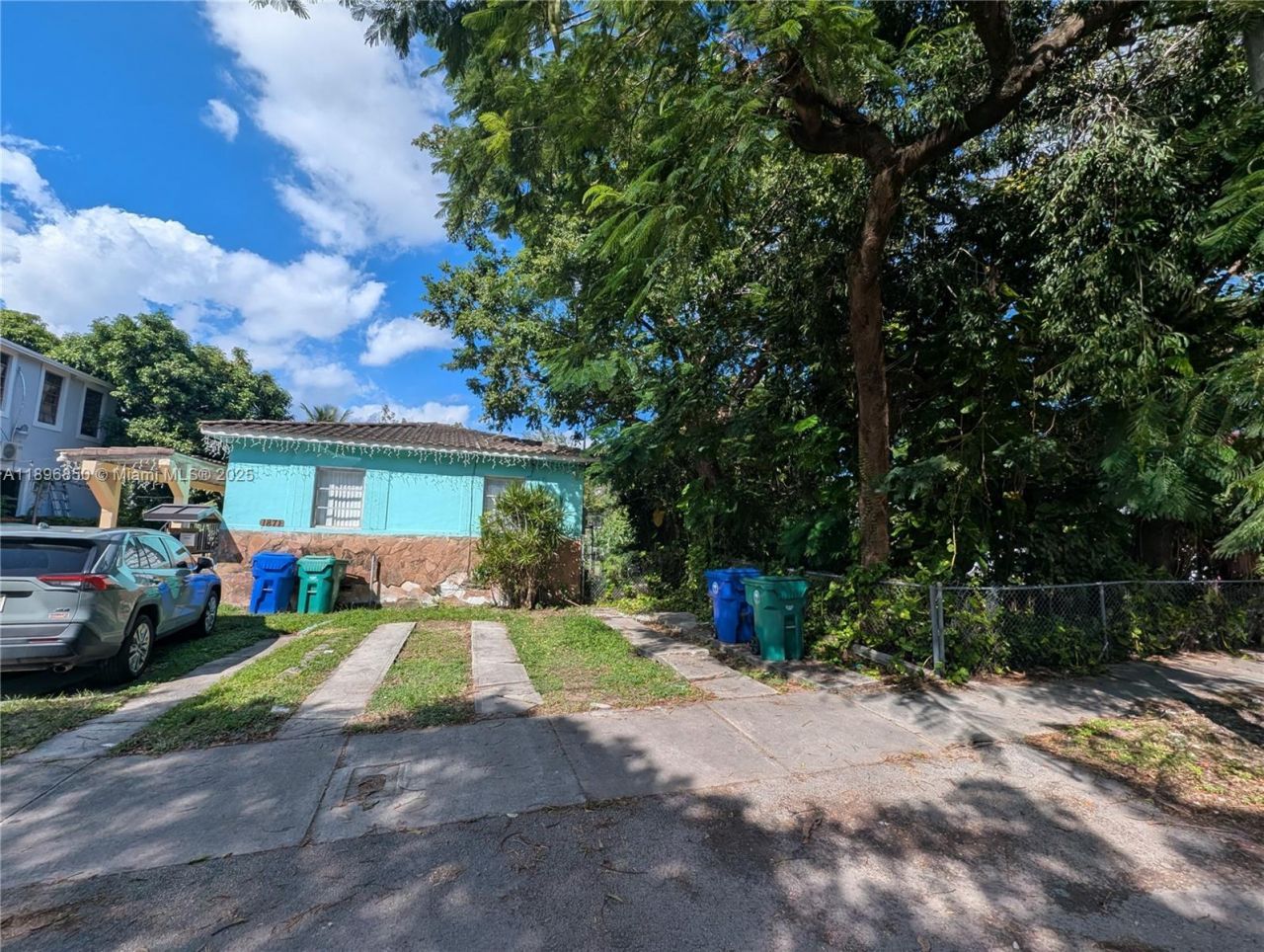 1871 NW 18th Ter, Miami, FL 33125 Photo