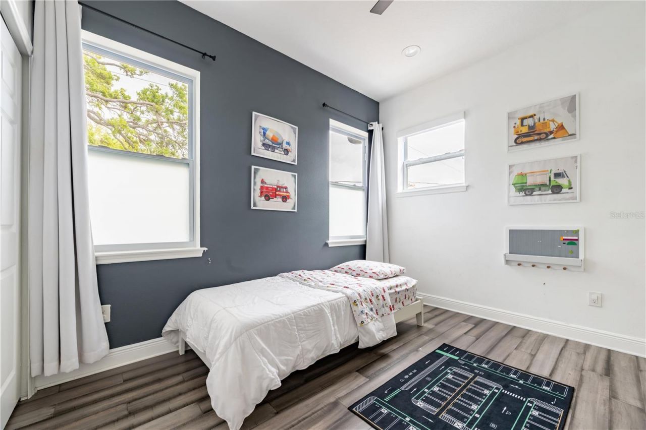 350 28th Street S, Saint Petersburg, FL 33712 Photo