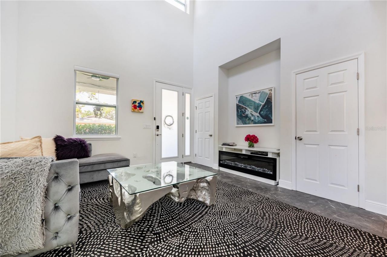 350 28th Street S, Saint Petersburg, FL 33712 Photo