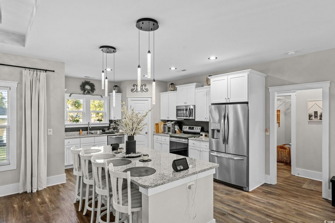 1886 Southwood Dr. Photo 15