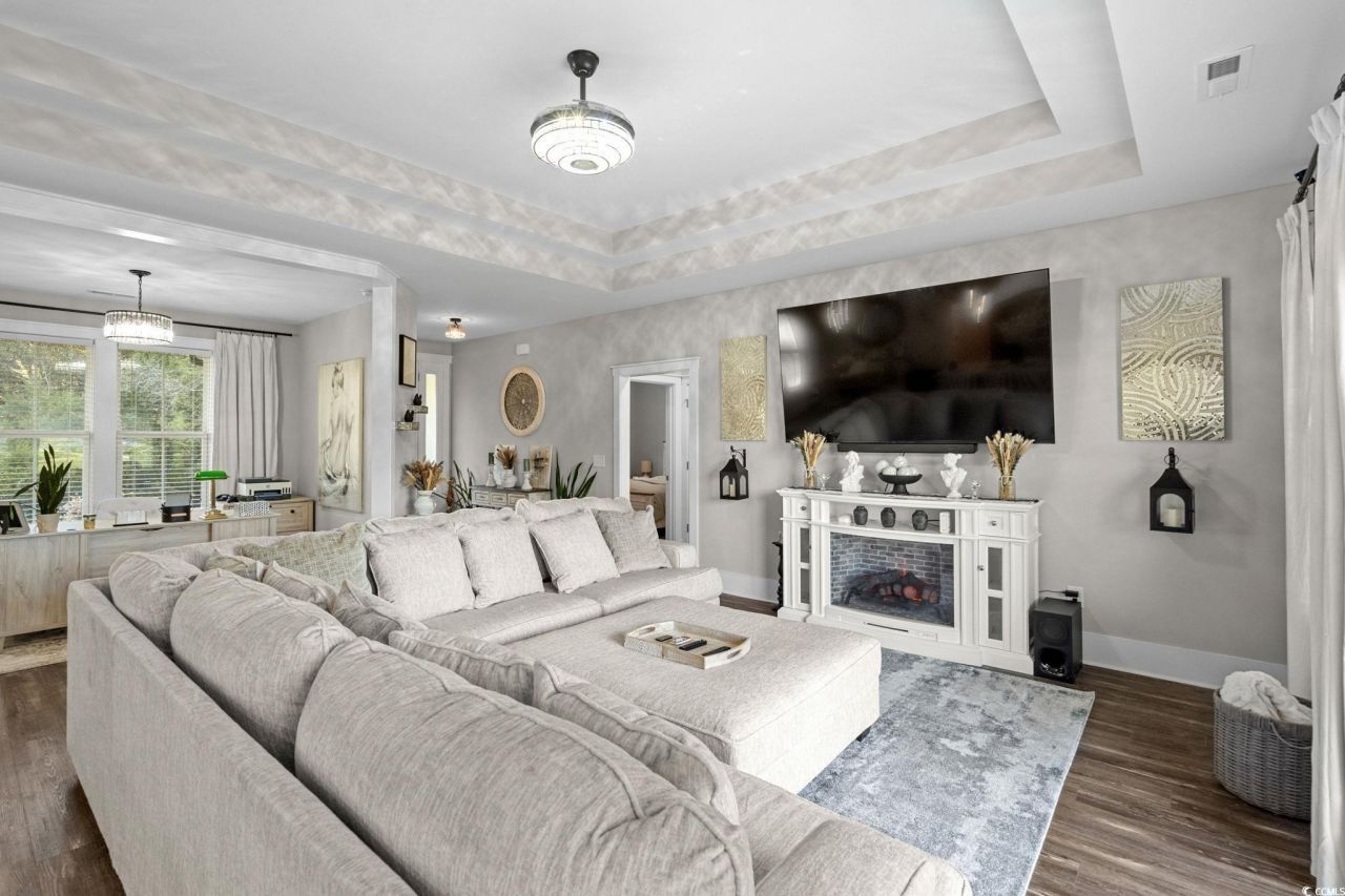 1886 Southwood Dr. Photo 9