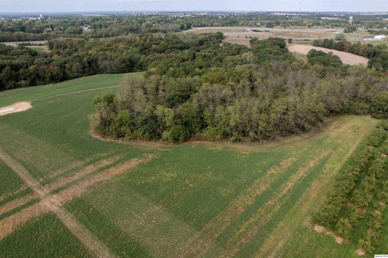 6001 Orchards Edge Lane, Quincy, IL 62305