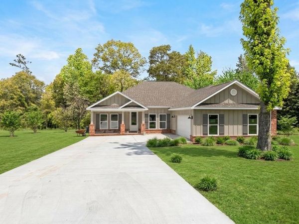 83 Parish Rd., Sumrall, MS 39482