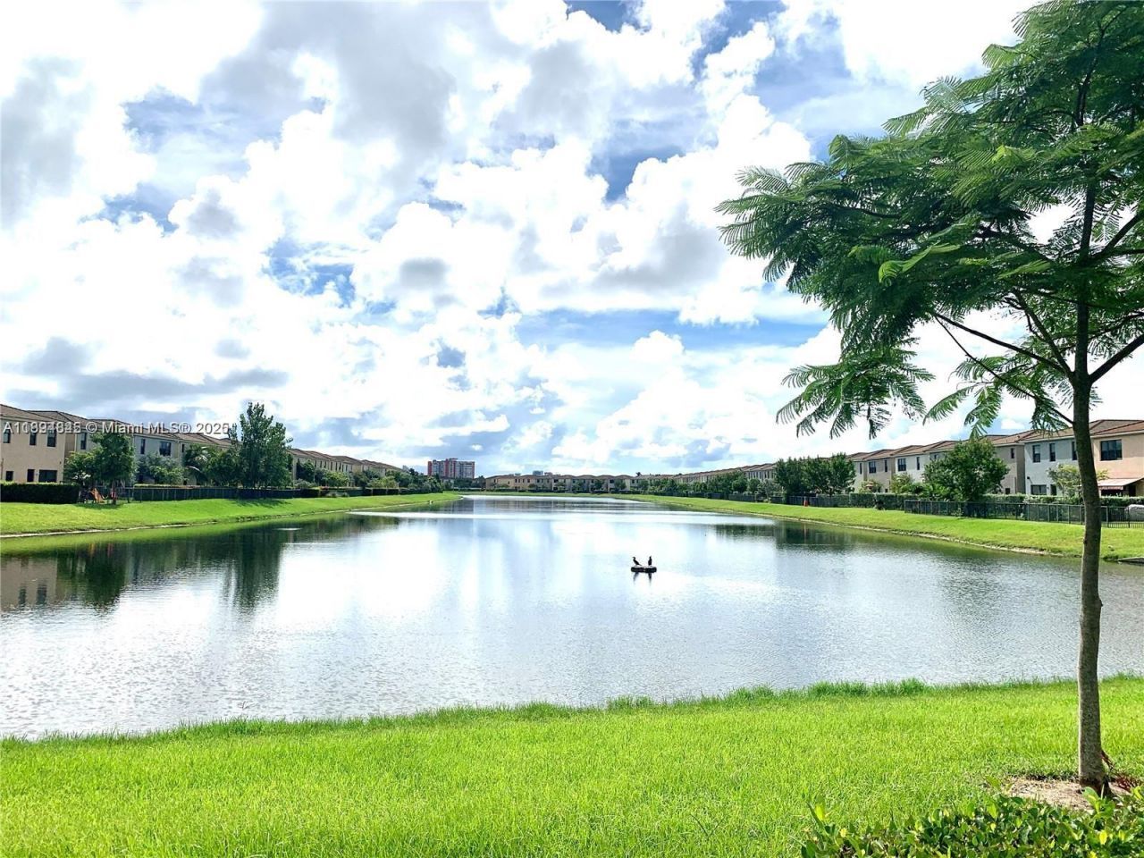 404 NE 194th Ter, Miami, FL 33179 Photo