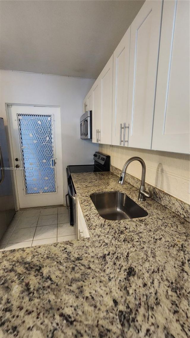 981 Hillcrest Ct, Unit 114, Hollywood, FL 33021 Photo