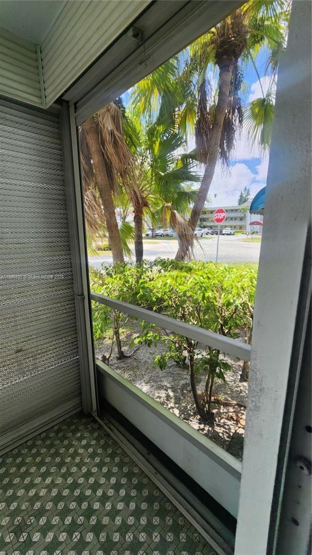 981 Hillcrest Ct, Unit 114, Hollywood, FL 33021 Photo