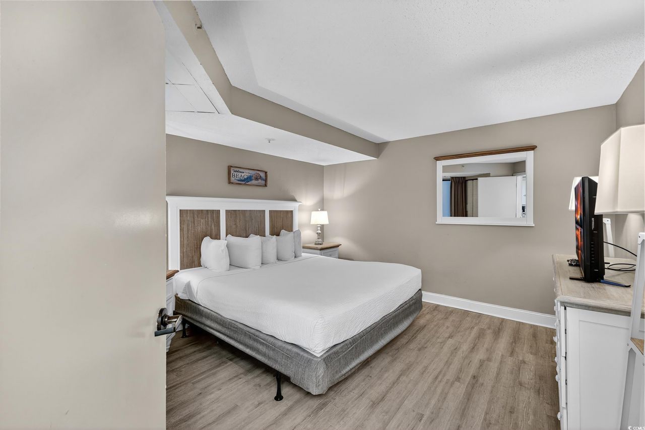 1501 S Ocean Blvd. Photo 23